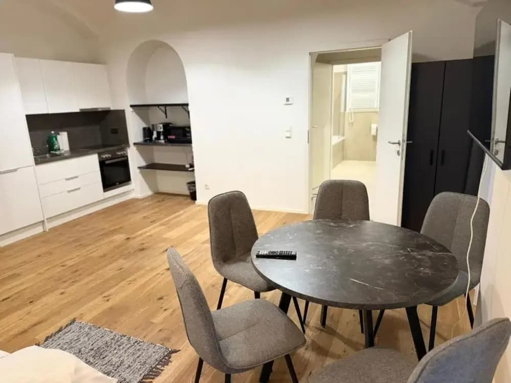 City Vienna Hirsch Apartment - photo 2