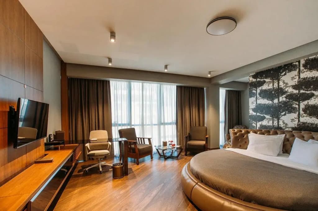 Golden Palace Hotel - photo 9