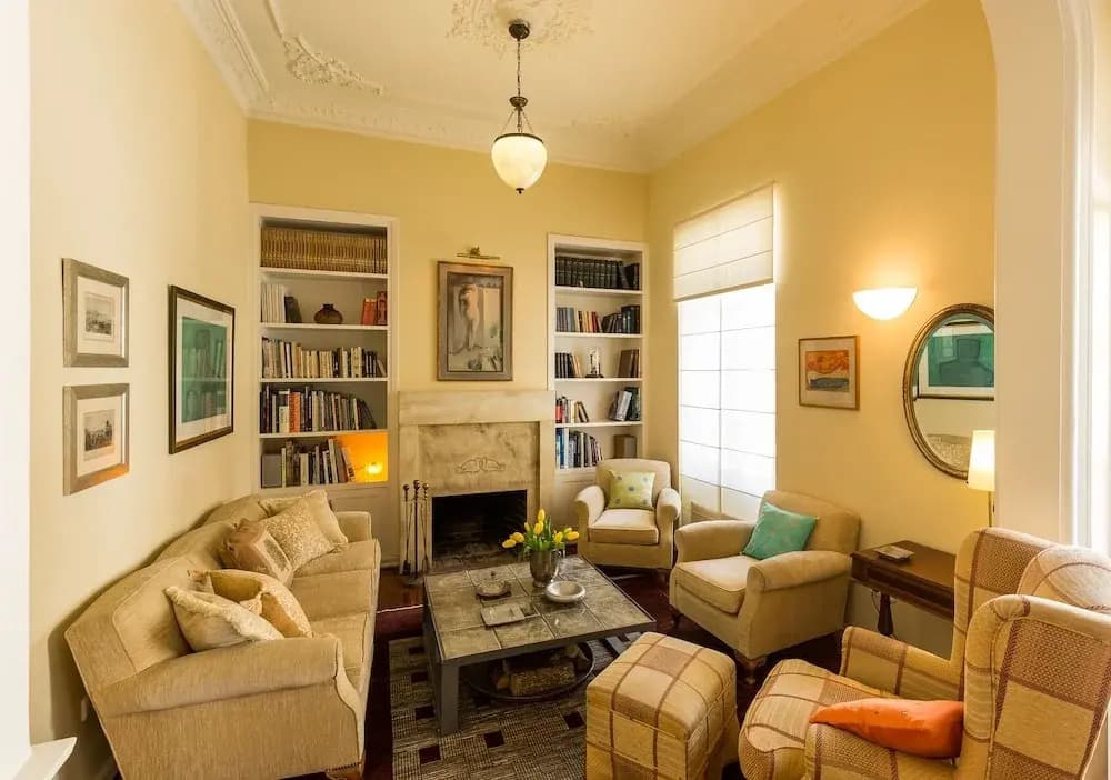 Neoclassical res w/ Acropolis View - photo 11