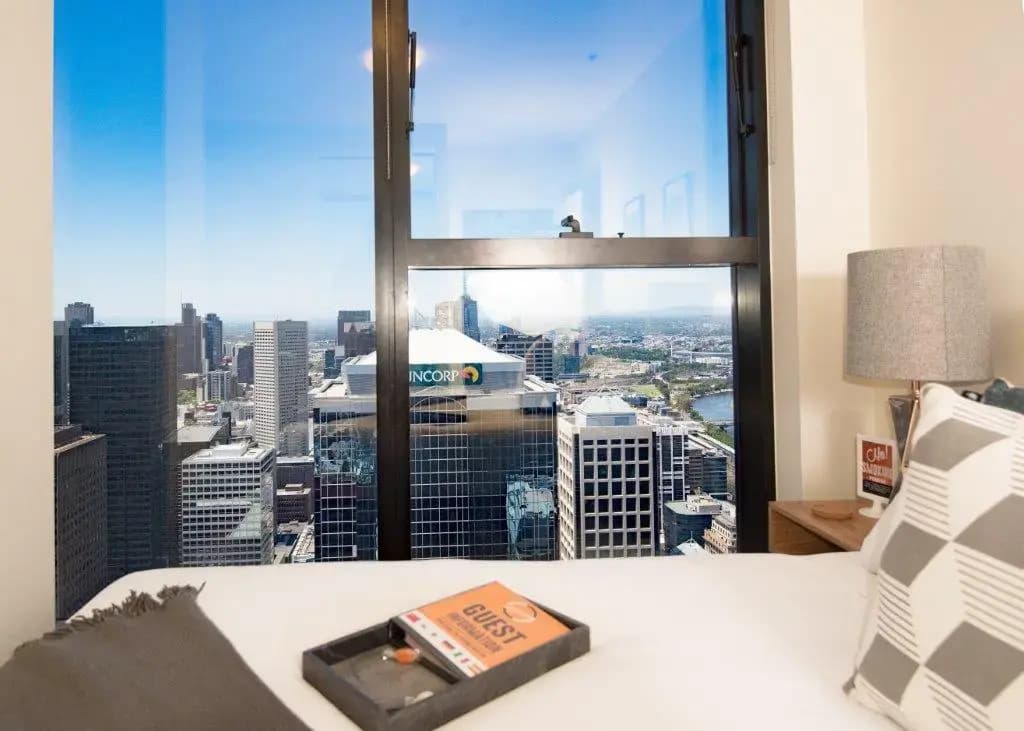 568 Collins Tower - photo 5