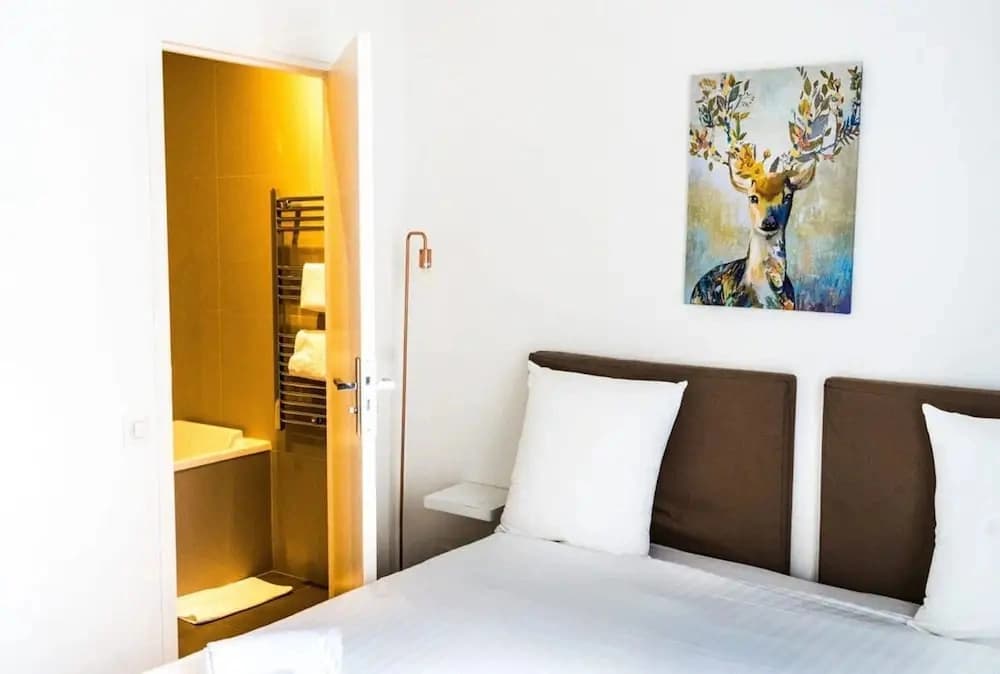 Opera Grey I Trendy 2 Bed Apt in Paris - photo 2