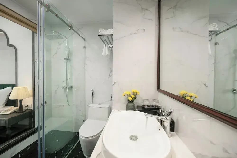 Hanoi Plaza Suite Hotel & Spa - photo 23
