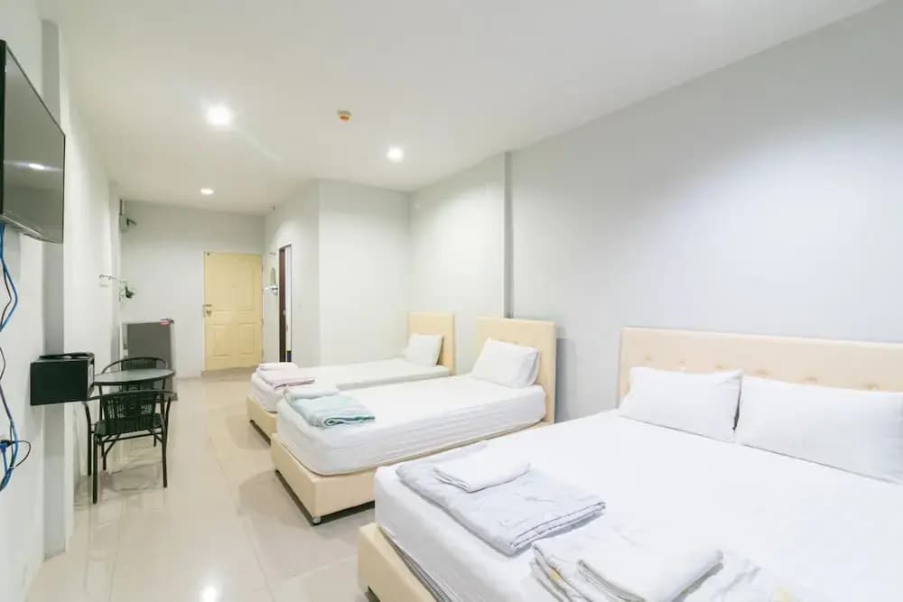 The Rooftop Residence Hostel - photo 47
