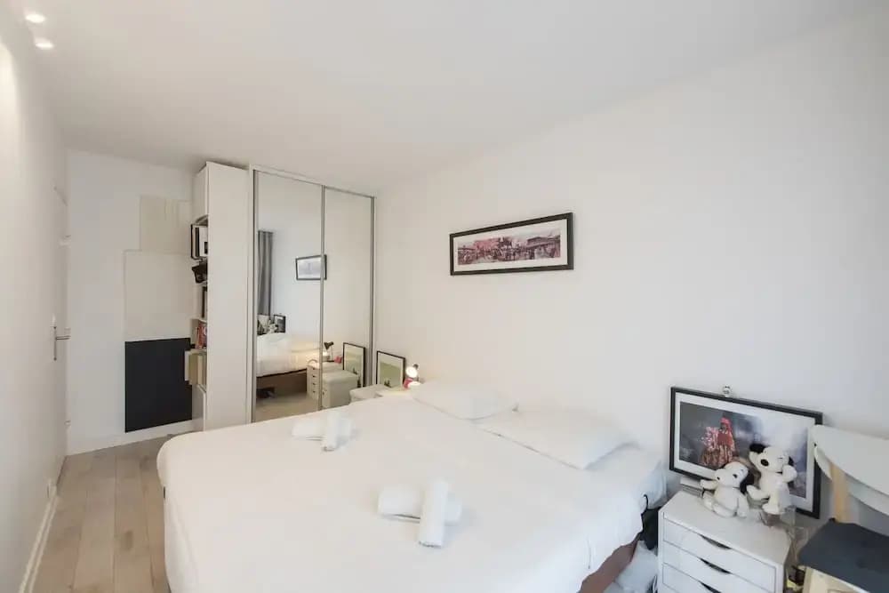 Contemporary near Bastille - photo 5