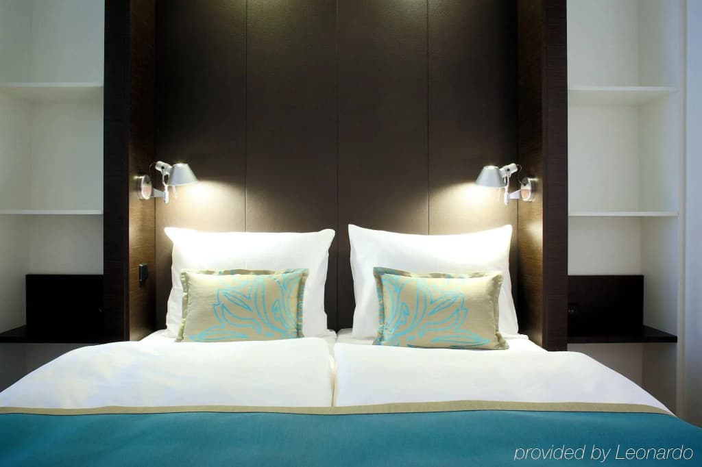 Motel One Prague-Florentinum - photo 3
