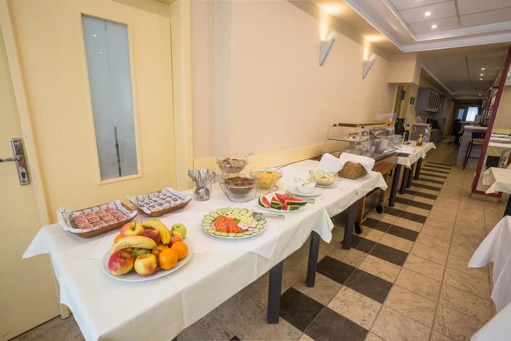 Hotel Luna - photo 12