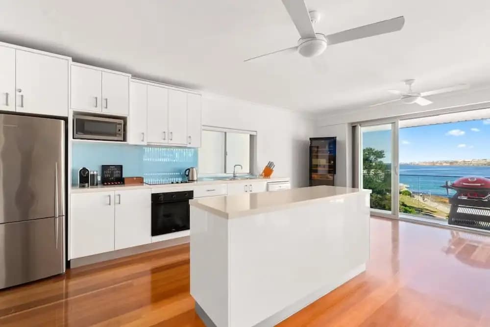 Beachfront Luxury 3 Beds With Ocean View Balcony - photo 16