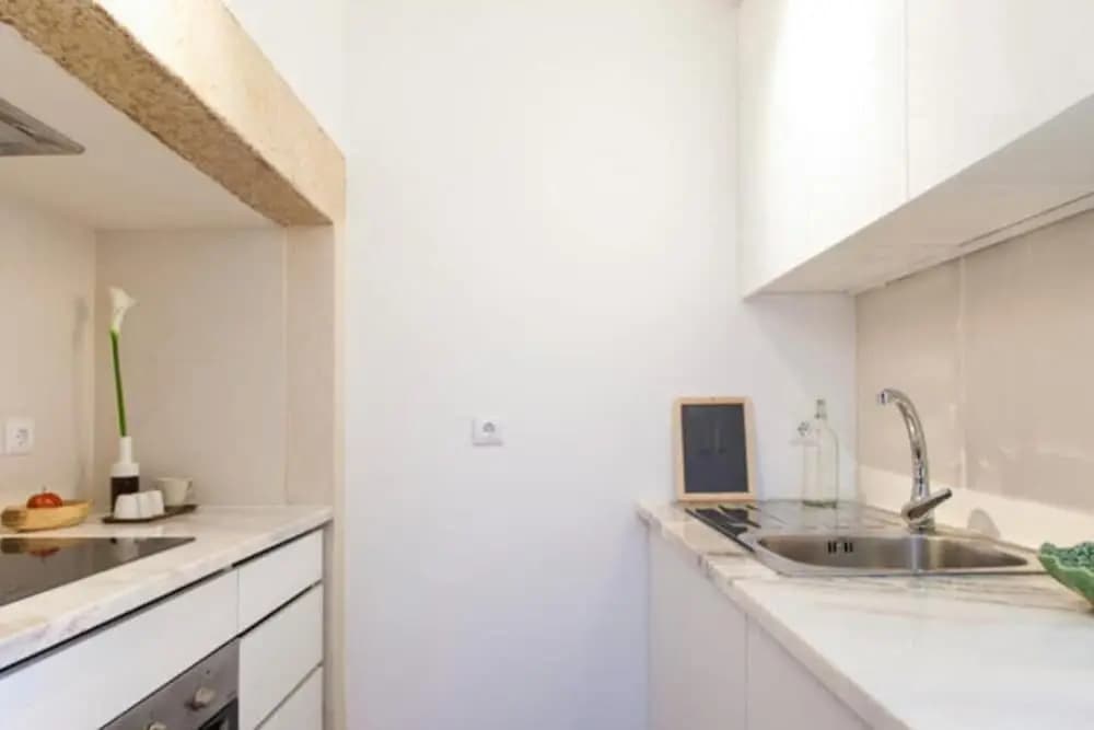 Bairro House Lisbon Charming Suites - photo 12