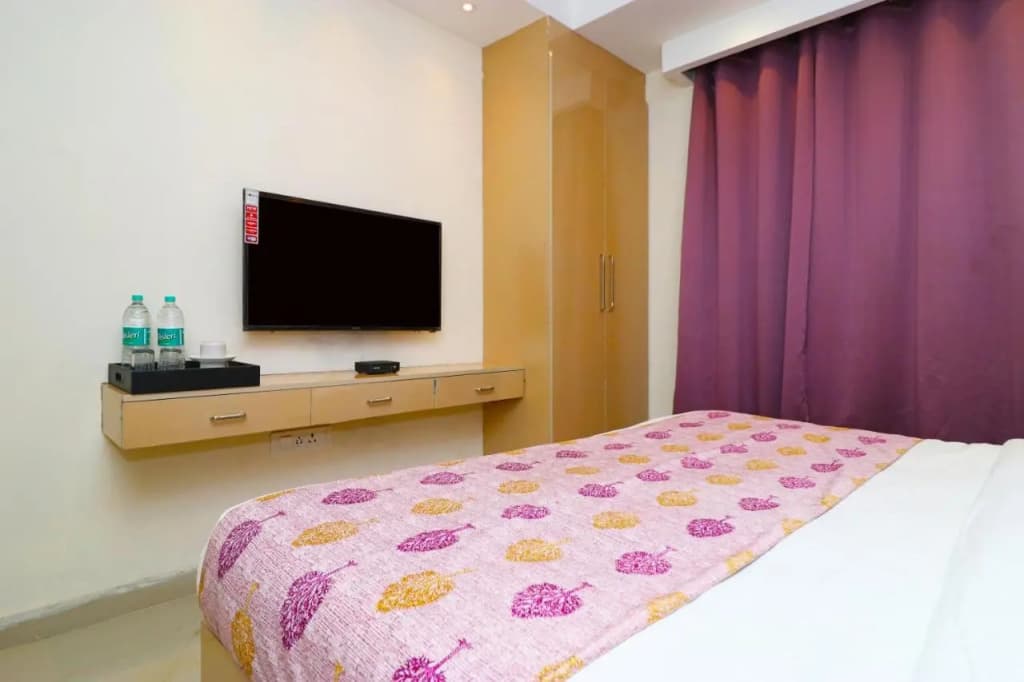 Hotel Leo Saffron - photo 7
