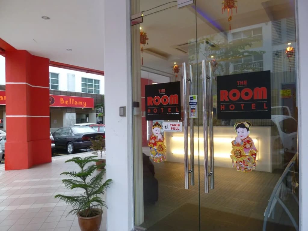 The Room Hotel - photo 13
