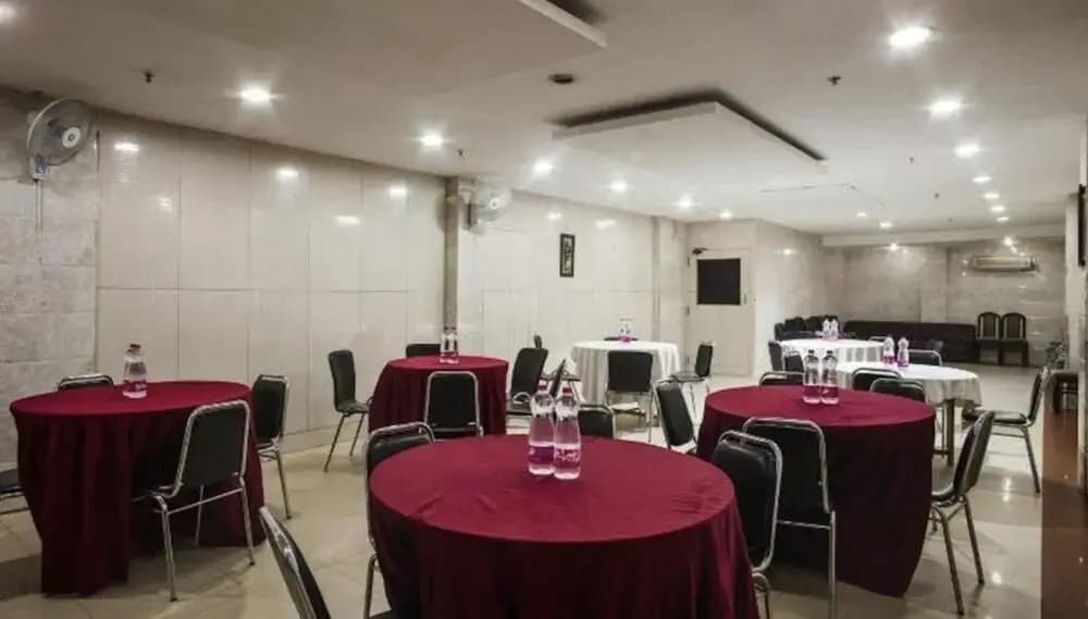 OYO 5401 Hotel Mid Town - photo 12