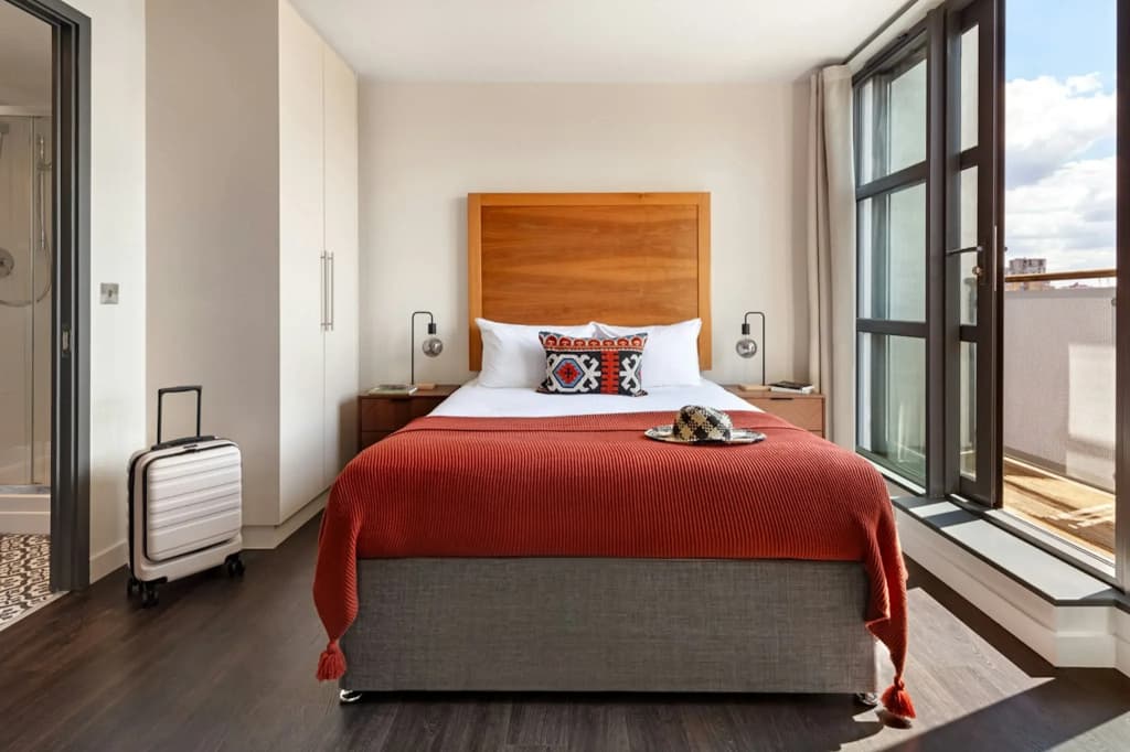 Marlin Apartments Canary Wharf - photo 25