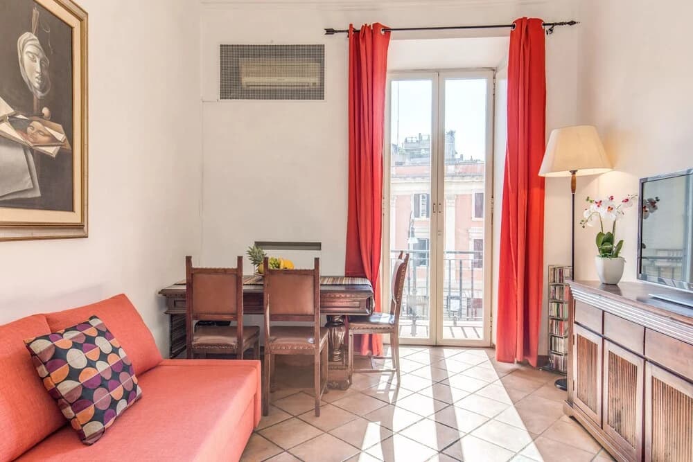 Corso Vittorio 315 with Balcony - photo 5