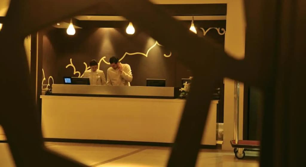 Kingsgate Hotel Abu Dhabi by Millennium - photo 25
