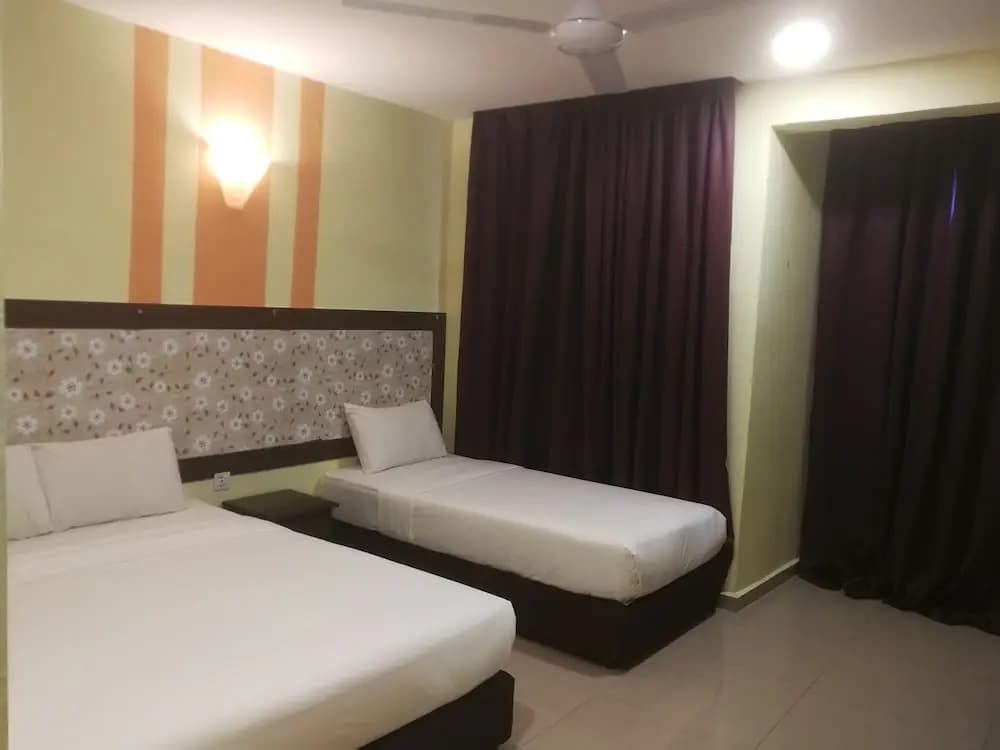Sun Inns Permas Jaya - photo 5