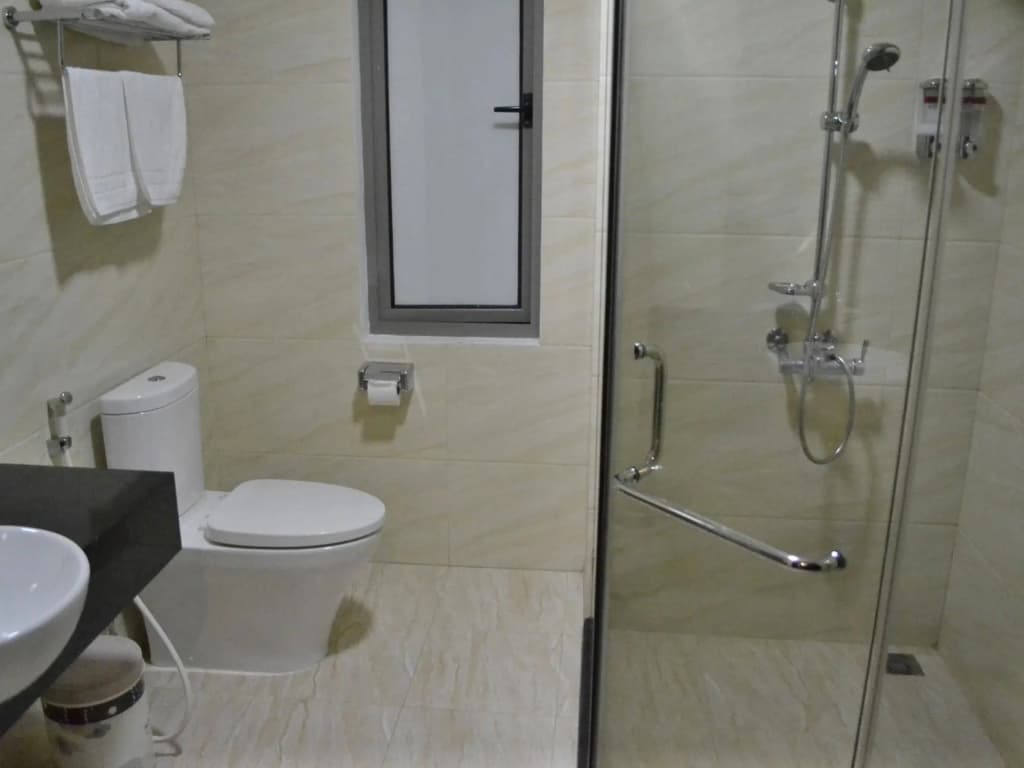 Luxury Hotel - photo 9