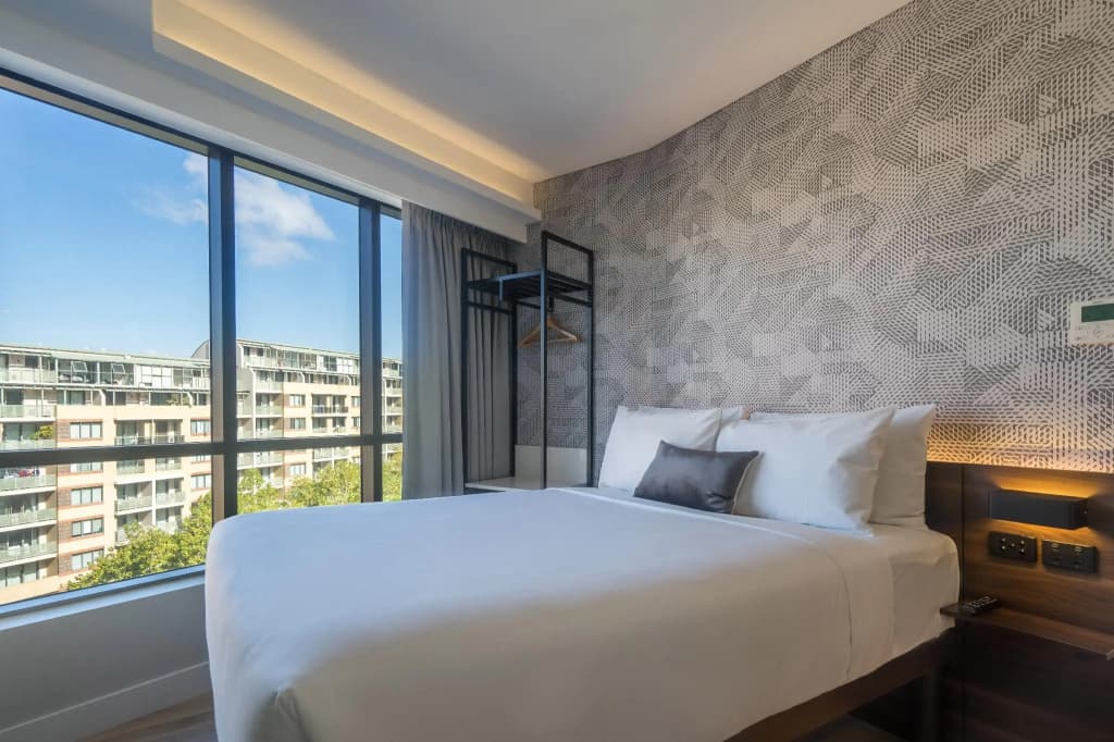 Hotel Kith Darling Harbour - photo 1