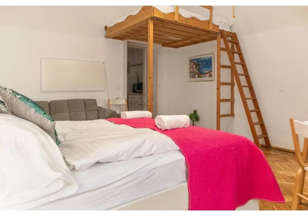 Optimal Apartment, 5 Persons, Long Stay Discount - photo 4