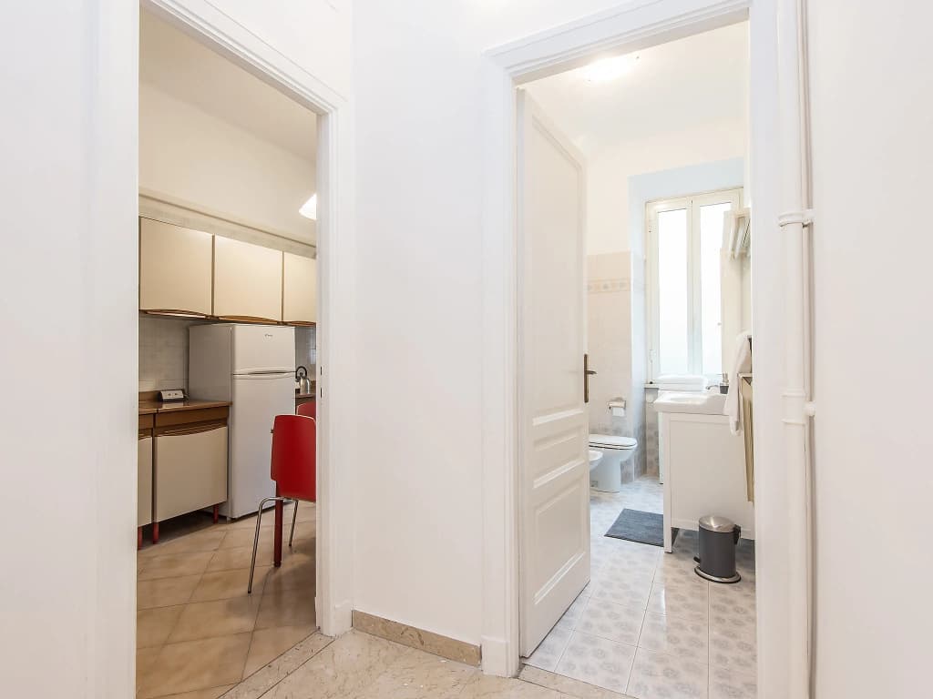 Vaticano Giuliana - Three Bedroom - photo 6