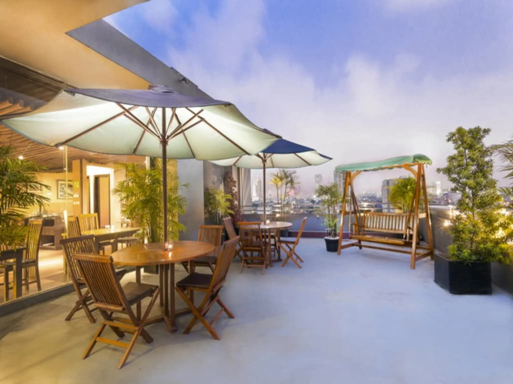 Lynt Hotel Jakarta - photo 10