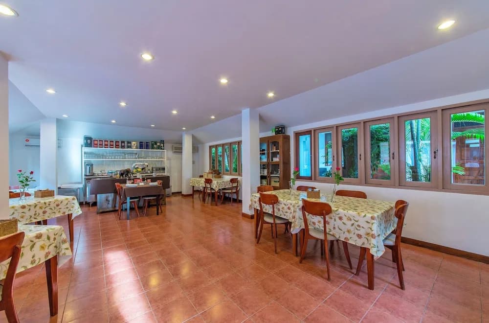 Panda Hotel（Patong Beach） - photo 15