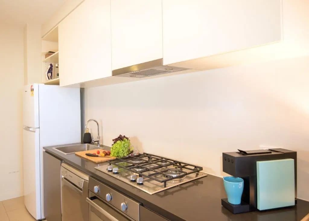 568 Collins Tower - photo 16