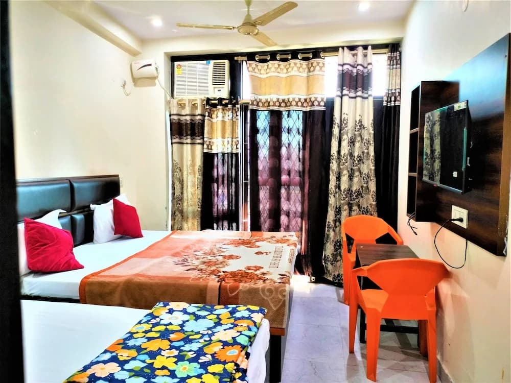 Hotel Star Light Near Nizamuddin Station - photo 4