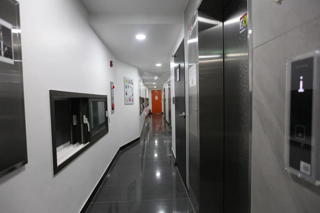 Myeongdong Artmonstay Guesthouse - photo 18