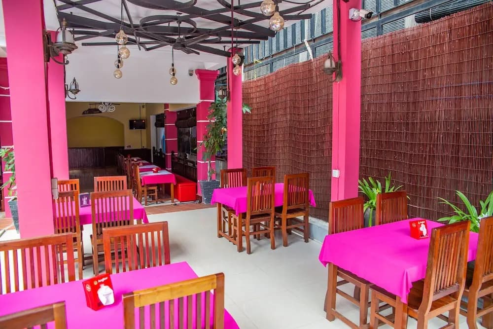 Hotel Rajdhani Palace - photo 17