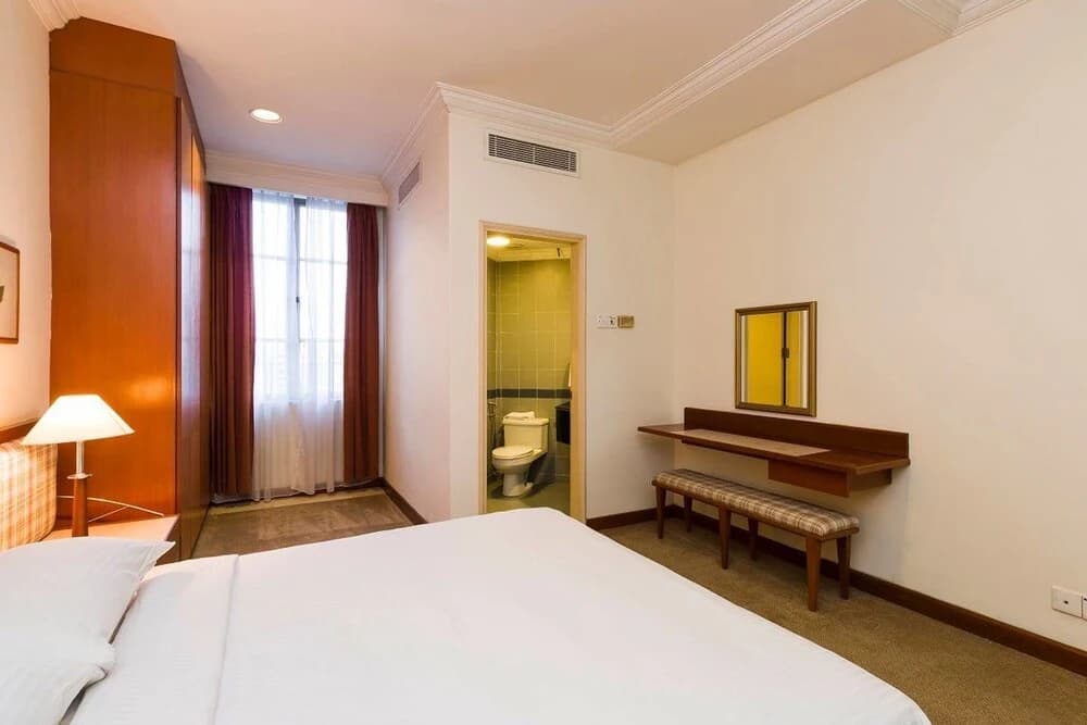 Classic Executive 2 And 1Br Apartment - photo 4