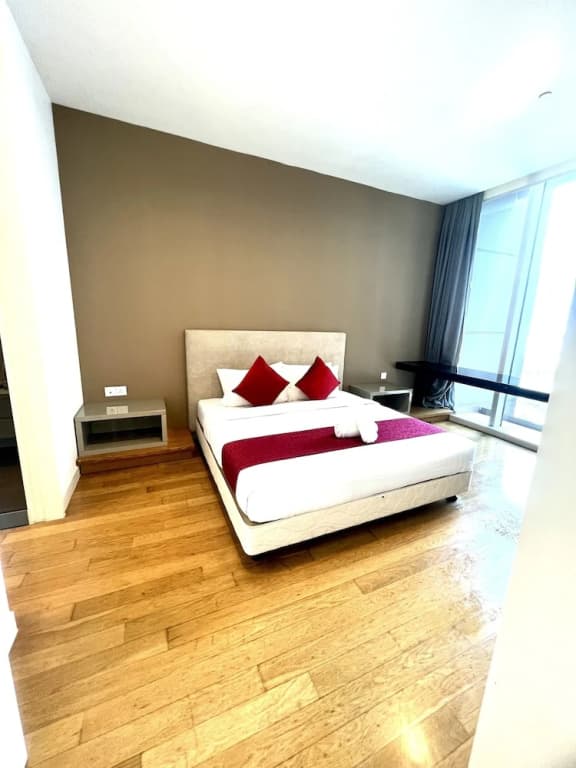 Sky Top Pool By Platinum Suites KLCC - photo 1