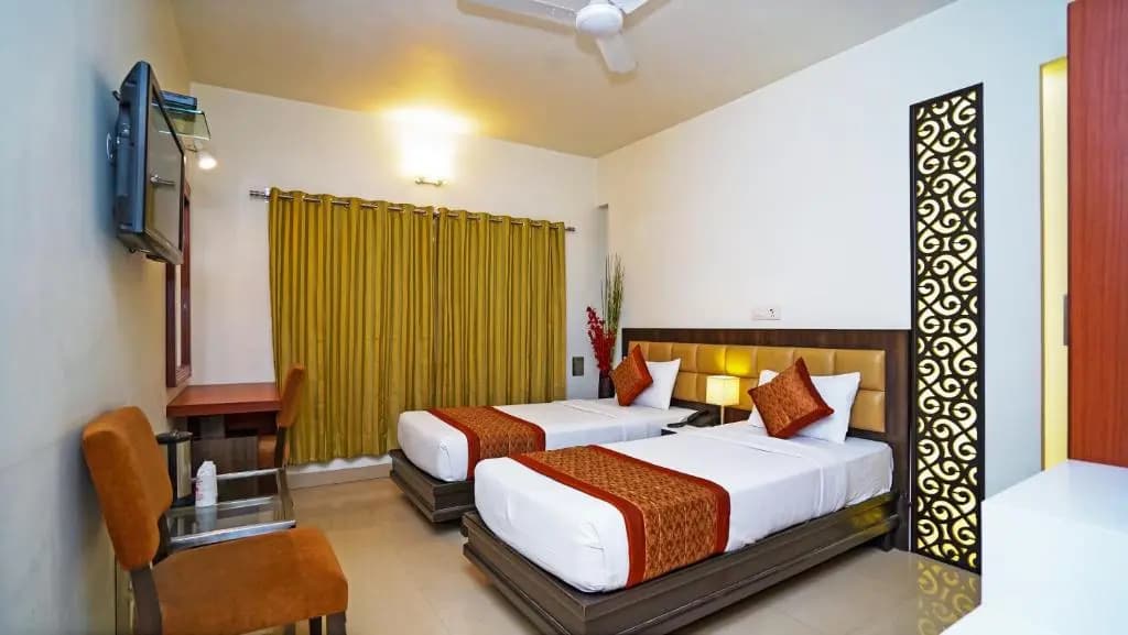 Hotel Pooja Palace - photo 5