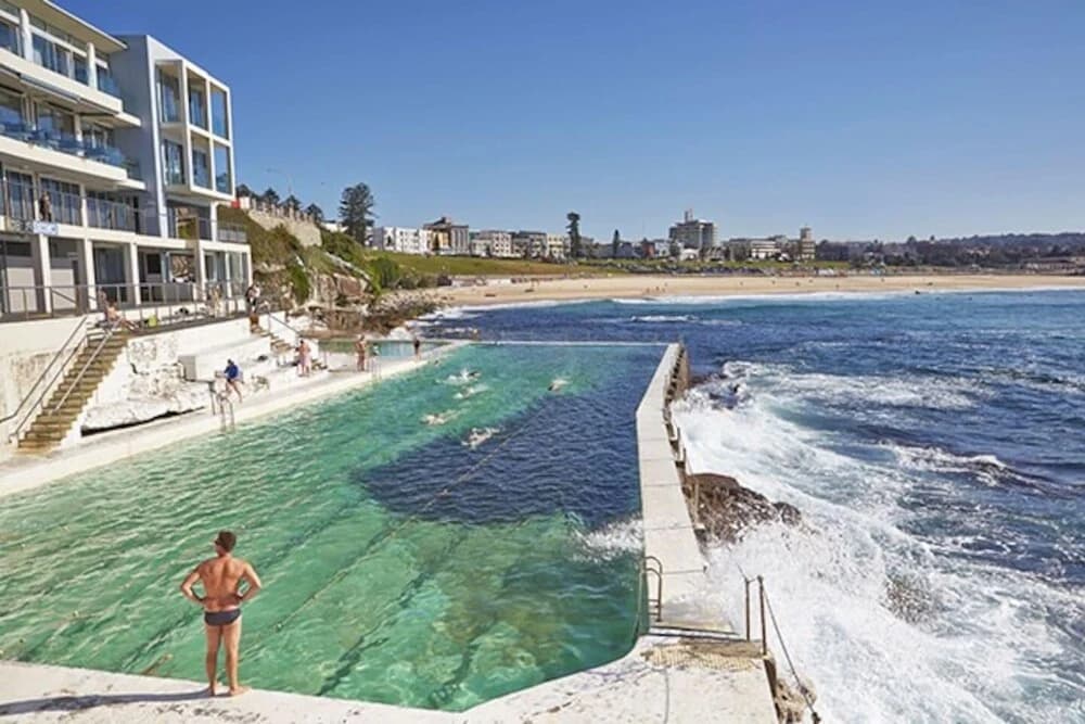 Bohemian Chic 2 Bed Bondi Beach Apartment - photo 14