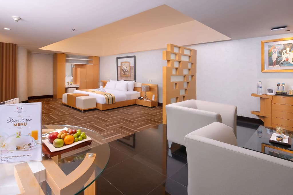 Merlynn Park Hotel - photo 11