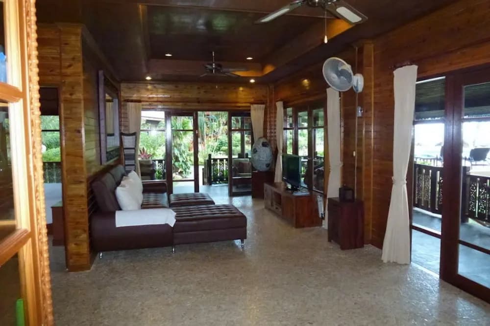 2 Bedoom Beach Front Villa Laem Noi SDV098-By Samui Dream Villas - photo 6