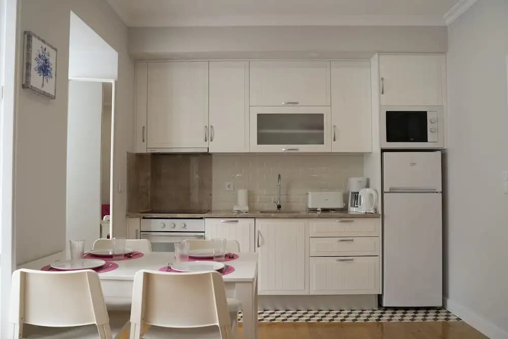 Funky Two Bedroom Apartment - photo 10