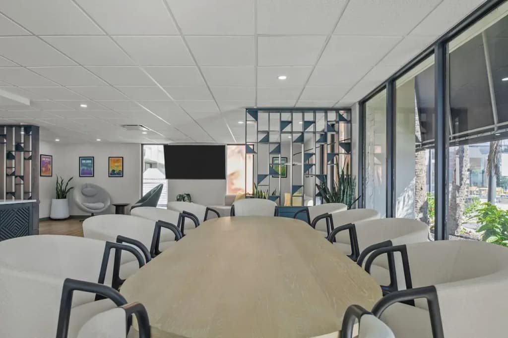 B&B Hotel Orlando International Drive Near Universal - Newly Renovated! - photo 17