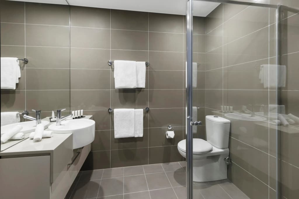 Holiday Inn & Suites Sydney Bondi Junction by IHG - photo 9