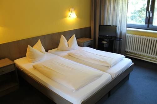 Raststättenhotel Grunewald - photo 4