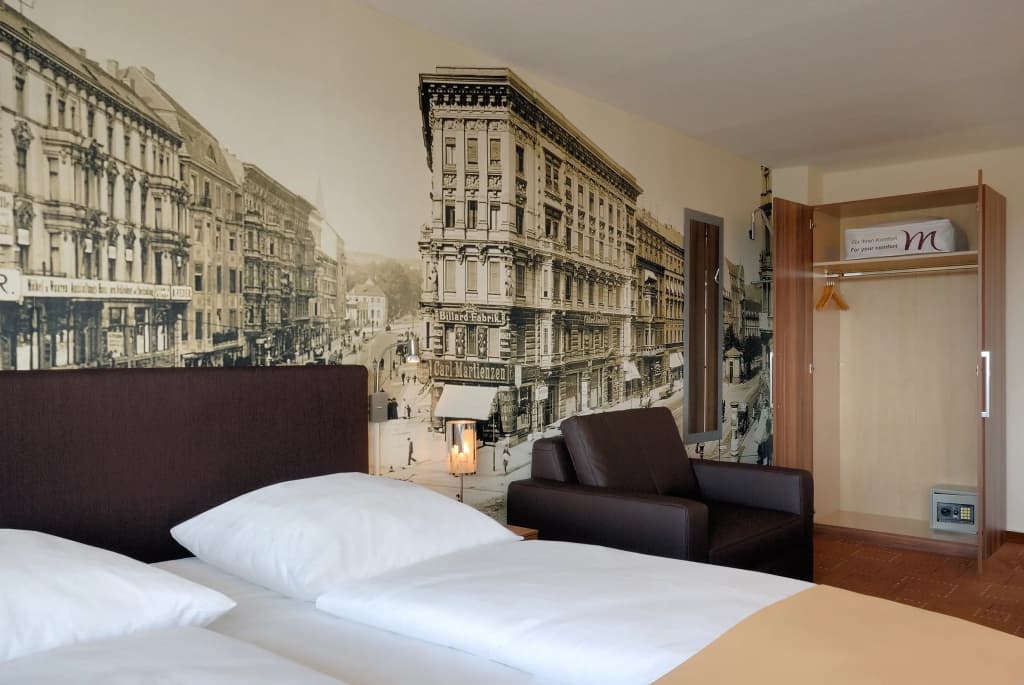 Mercure Hotel Berlin Am Alexanderplatz - photo 1