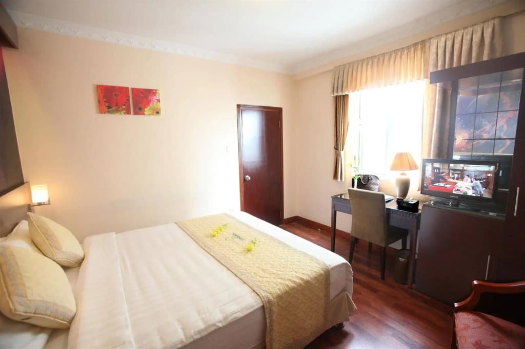 The Flower Boutique Hotel & Travel - photo 6