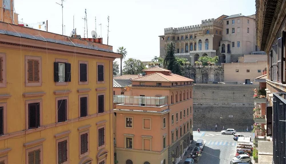 Vaticano apartments-Sistine Chapel area - main photo