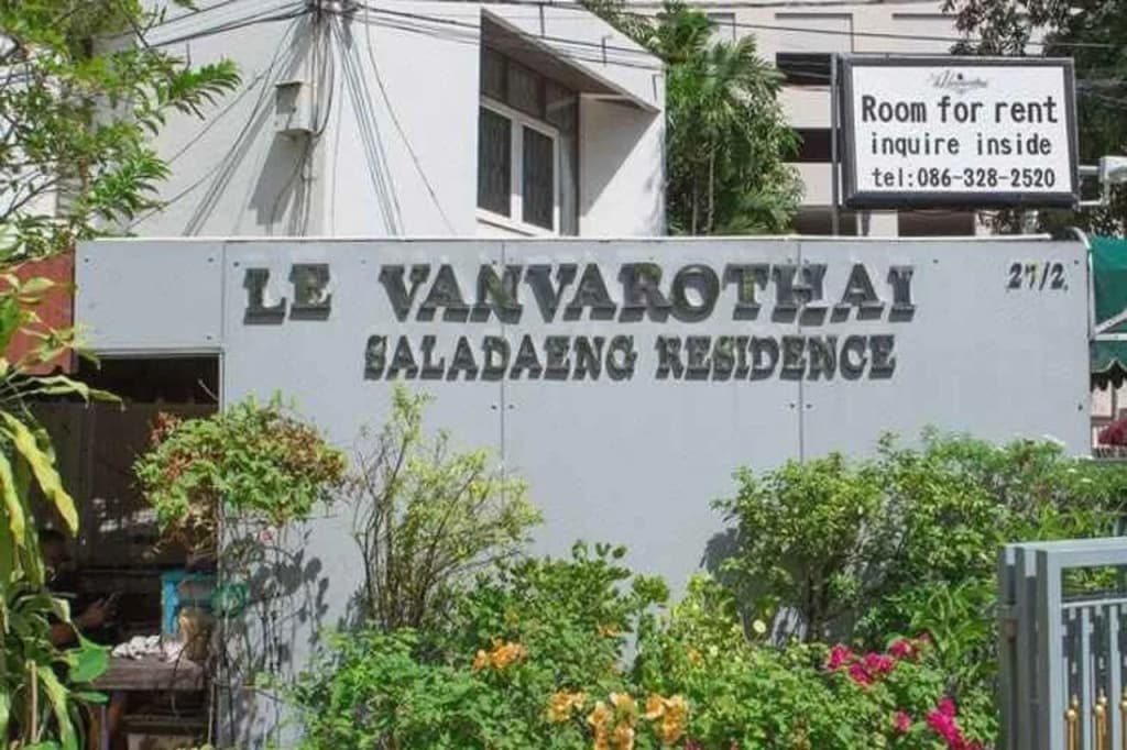 Le Vanvarothai Saladaeng Residence - main photo