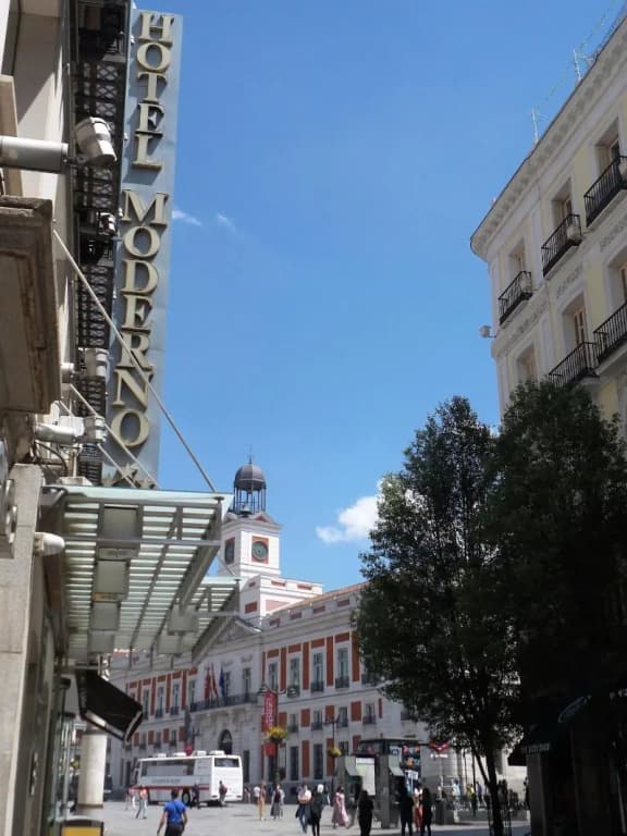 Hotel Moderno Puerta del Sol - main photo