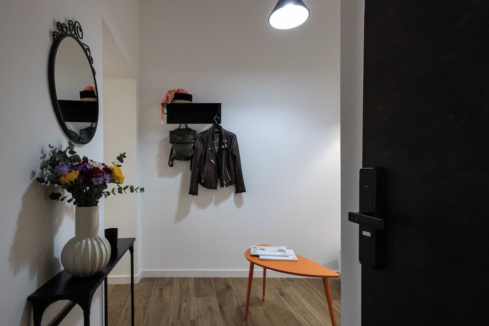 Style & Stone Guest House - photo 44