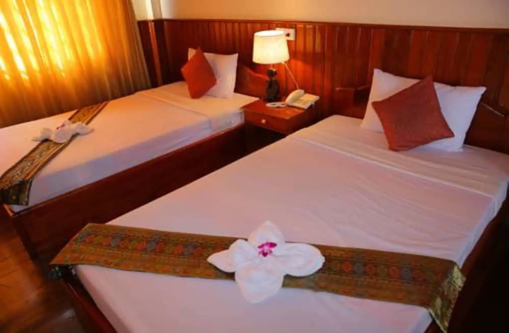 Freedom Hotel - photo 2