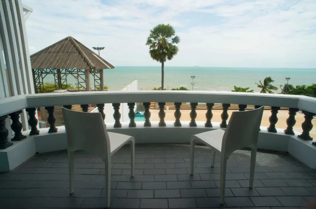 Jomtien Hisotel - photo 22