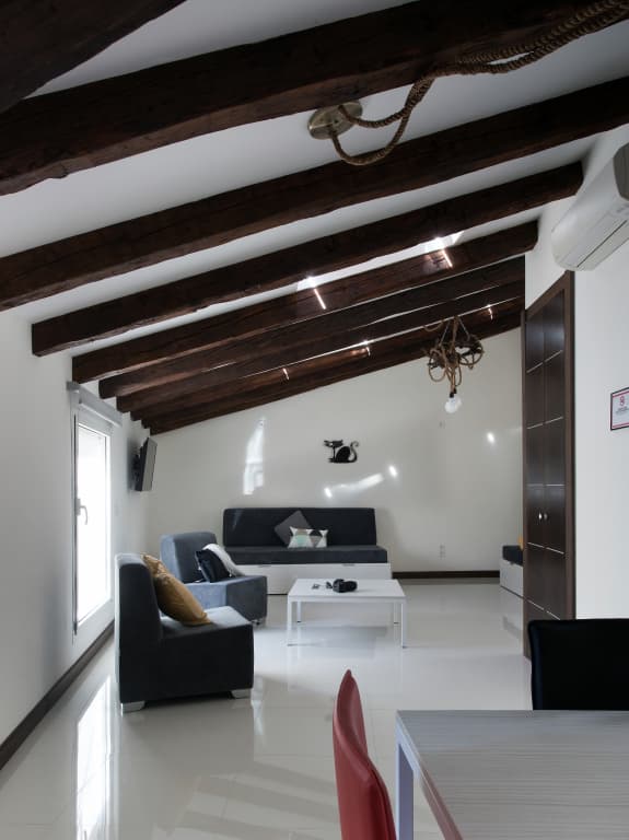 Roisa Suites - photo 2