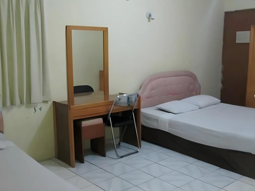 Hotel Lautze Indah - photo 4