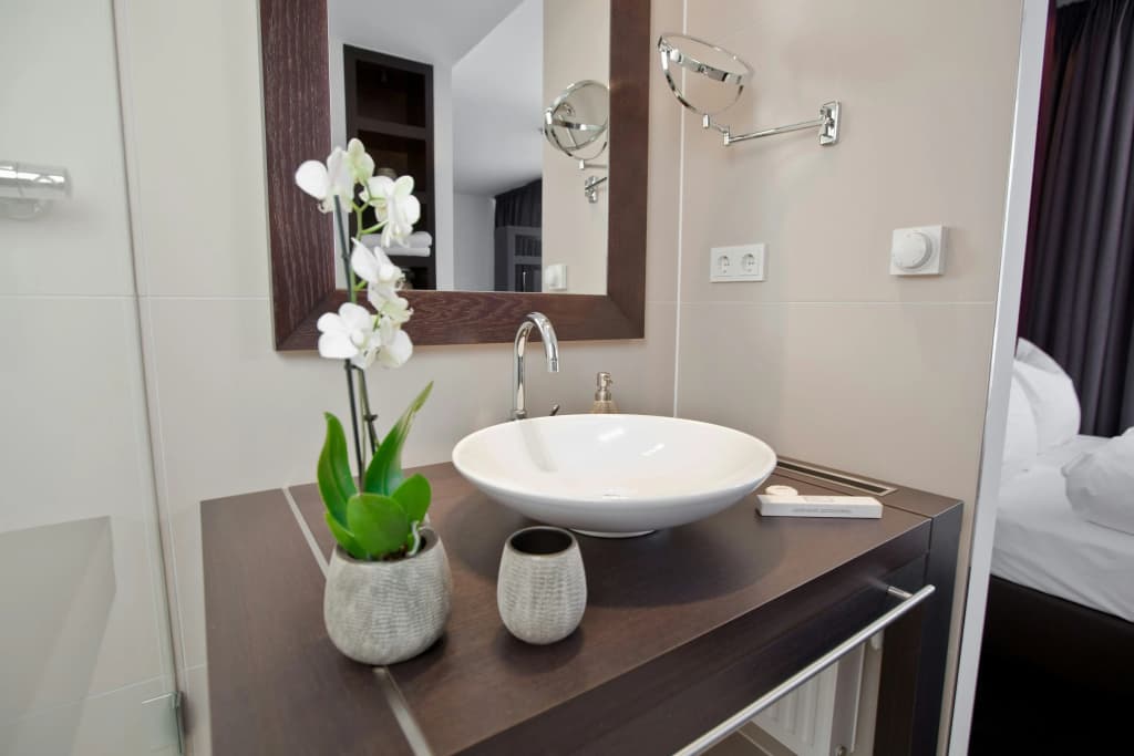 Goodman's Living - photo 21